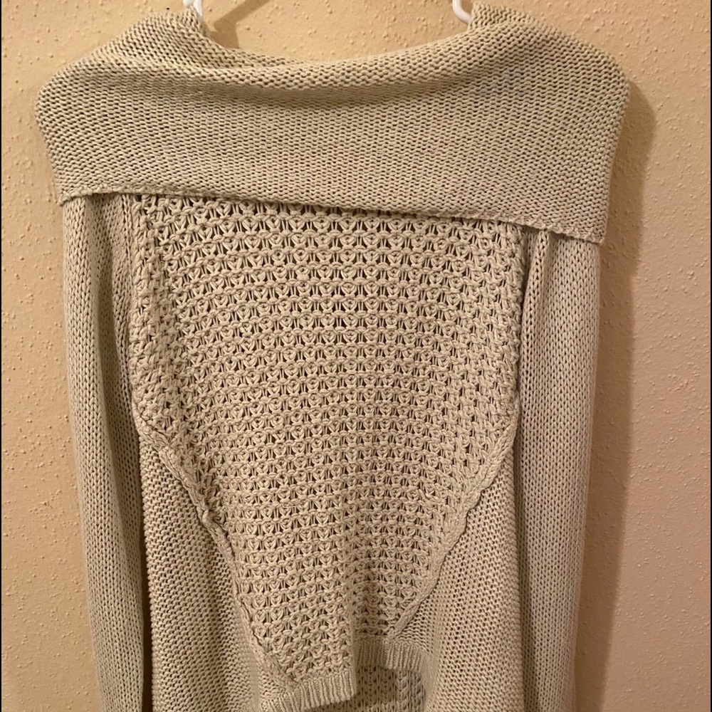 Semi-off shoulder Grey sweater top 😍